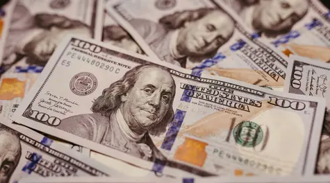 Kurs dolara a wybory w USA i napięcia geopolityczne. Co stanie się z USD/PLN? Eksperci dla FXMAG