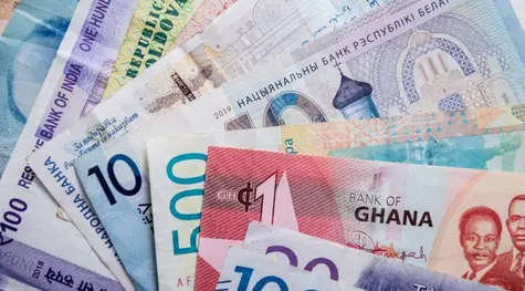 Waluty FX: kurs USD leci w dół, dolar australijski (AUD) najsłabszy od ponad pół roku, cena jena (JPY) może zyskać najwięcej