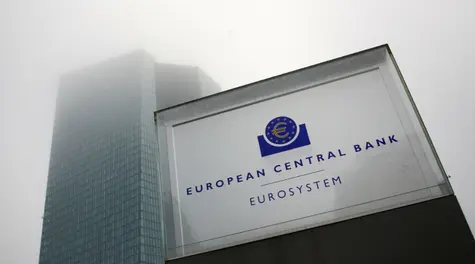 Kurs euro czeka gwałtowny ruch? „Zła wiadomość” może uderzyć w prognozy dla EUR/PLN i (dolar) EUR/USD? | Kursy walut