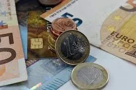 Kurs euro (EUR/PLN) w górę. Ile zapłacimy za franka, funta i dolara? Kursy walut 14 czerwca | FXMAG INWESTOR