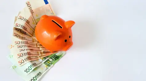 Kursy walut: euro do dolara (EURUSD) na najniższych pułapach od kwietnia, euro do złotego (EURPLN) zakotwiczył się i fluktuuje blisko istotnych poziomów | FXMAG INWESTOR