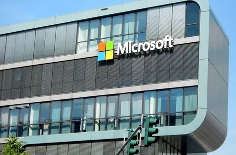 Microsoft wyda dużą aktualizację Windows 10 - a co z kursem akcji?