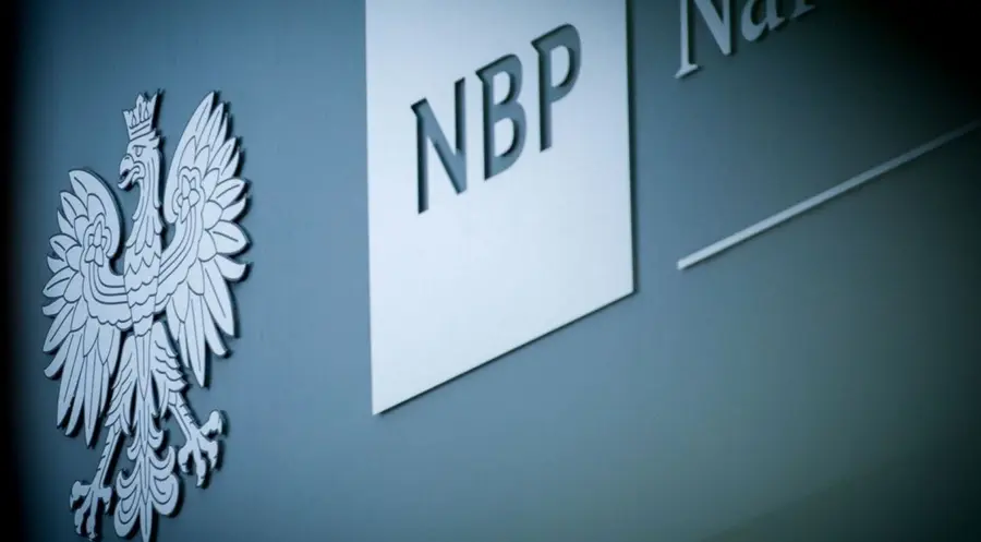 Osłabienie kursu polskiego złotego i spadki na GPW - NBP ostrzega przed działaniami nowego rządu | FXMAG INWESTOR