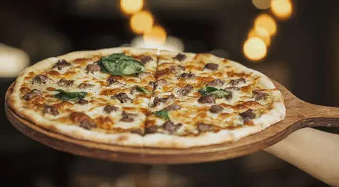 Pizza za pięć dolarów… z centami. Little Caesars podnosi cenę słynnej pizzy po raz pierwszy od 25 lat! Walka z inflacją w praktyce | FXMAG INWESTOR
