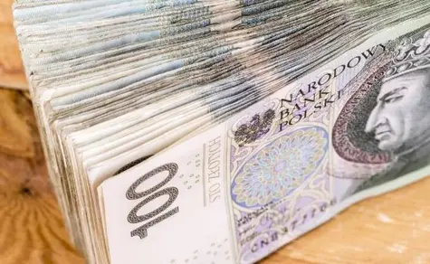 Polski złoty silny! Kurs dolara pod 3,87 złotego. Euro poniżej 4,29 zł. Nieobliczalne oblicze Trumpa. Komentarz walutowy