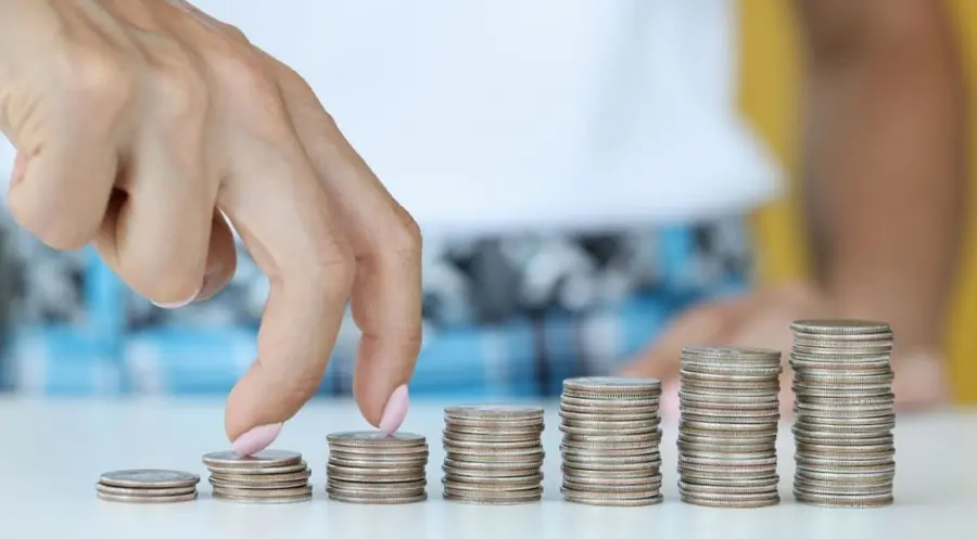 Sprzedaż detaliczna przewyższyła już o 3% poziom z 2020 roku, wskaźnik PMI rekordowo wysoki. Zobacz bieżącą sytuację w Polsce oraz na świecie