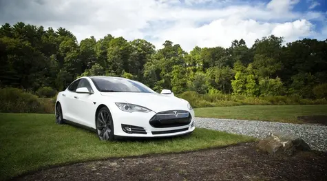 Tesla- od dzisiaj promocja na akcjach motoryzacyjnego giganta. Czy cena spadnie o 80% ? | FXMAG INWESTOR