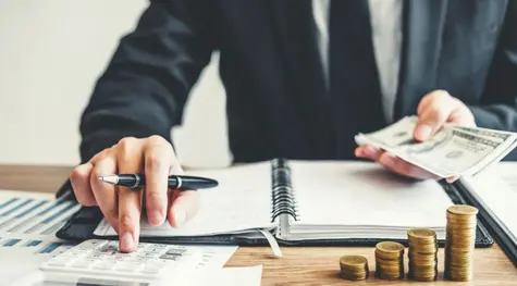 Zdolność kredytowa. Jak sprawdzić zdolność kredytową? Jak liczona jest zdolność kredytowa? Zdolność kredytowa kalkulator | FXMAG INWESTOR
