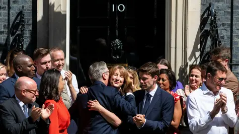 Keir Starmer żegna się z Downing Street 10. Wiadomo kto zostanie nowym premierem Wielkiej Brytanii. Kurs funta GBP/PLN, euro (EUR/GBP), dolar (GBP/USD) | Kursy walut, prognozy