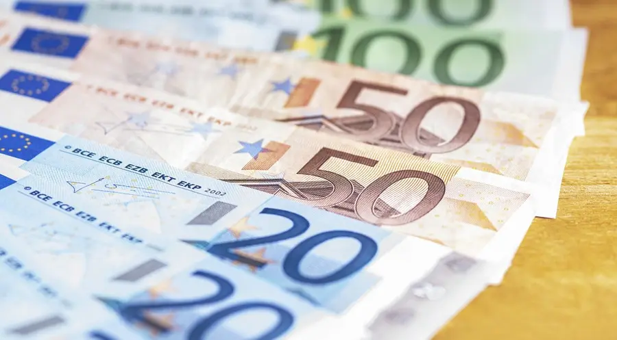 Zmiana retoryki Europejskiego Banku Centralnego umacnia euro a decyzje polityczne złotego! Zobacz wiadomości i rynkowy komentarz | FXMAG INWESTOR