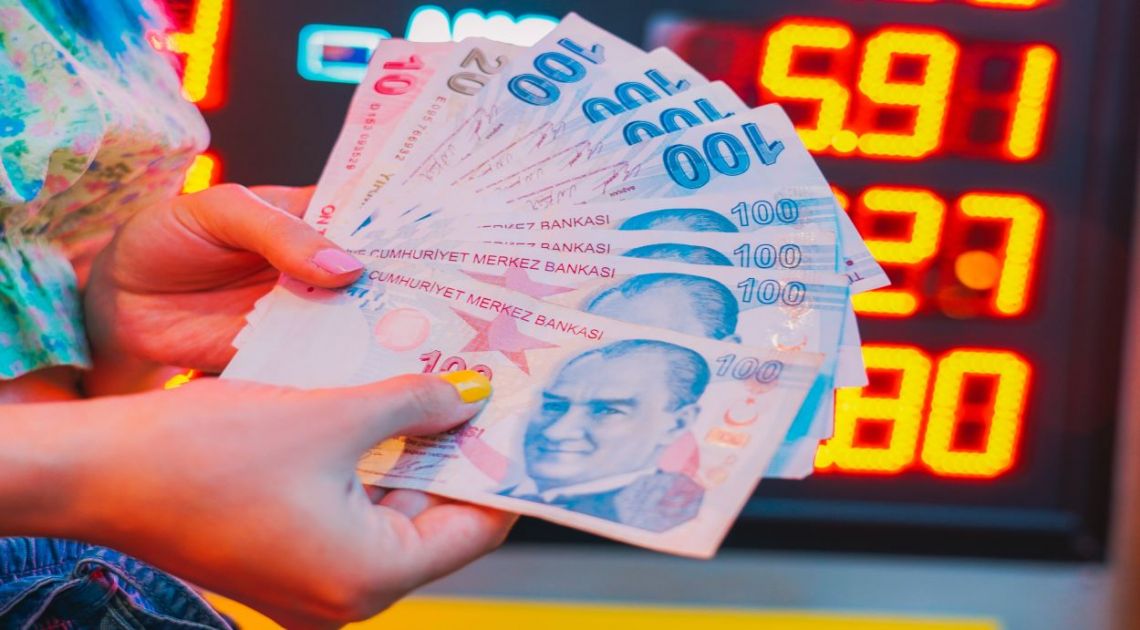 Lira turecka (TRY) zyskuje! CBRT pozostawia stopy na niezmienionym poziomie | FXMAG INWESTOR