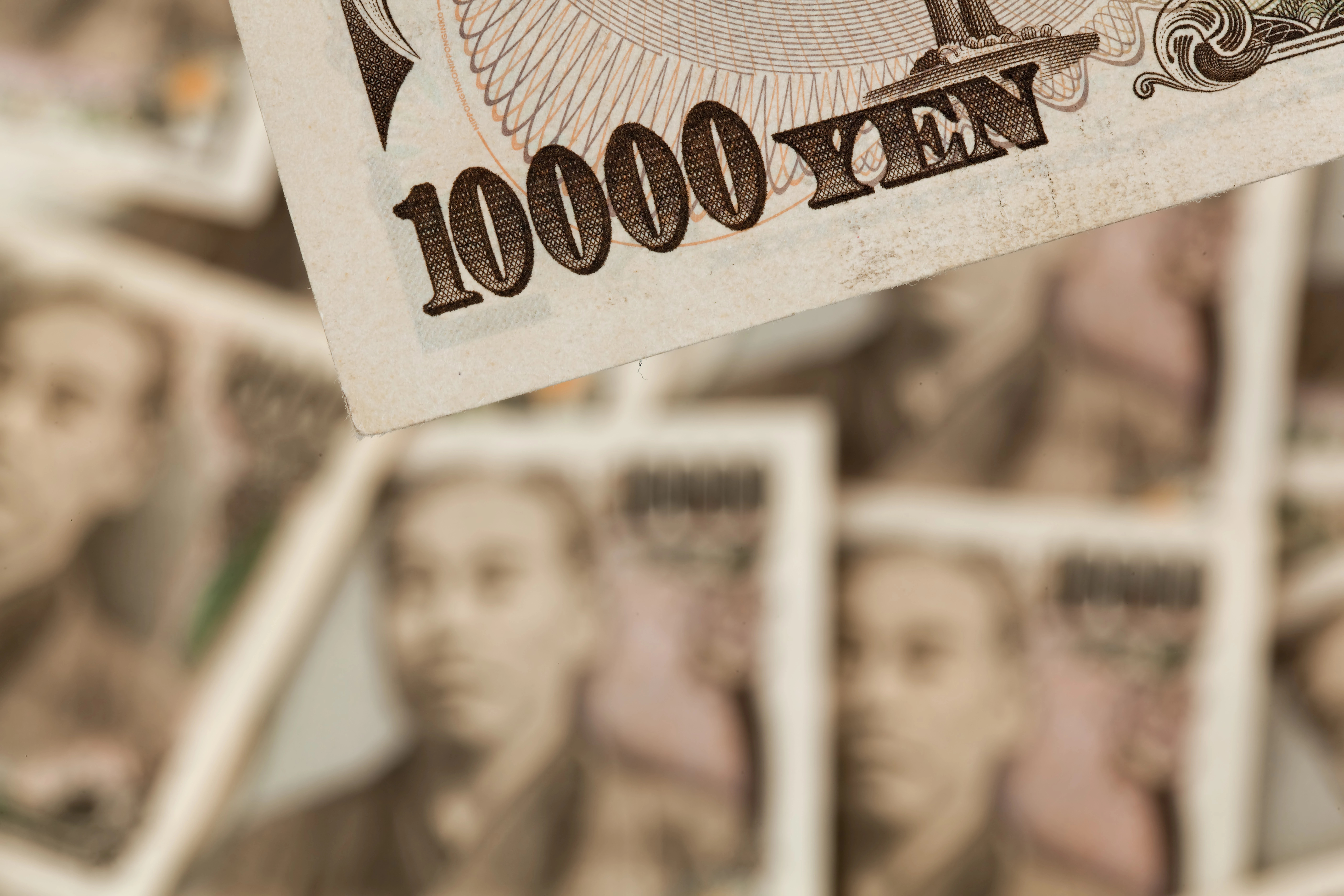 Zmiana retoryki BoJ? Kurs jena japońskiego (JPY) pnie się w górę